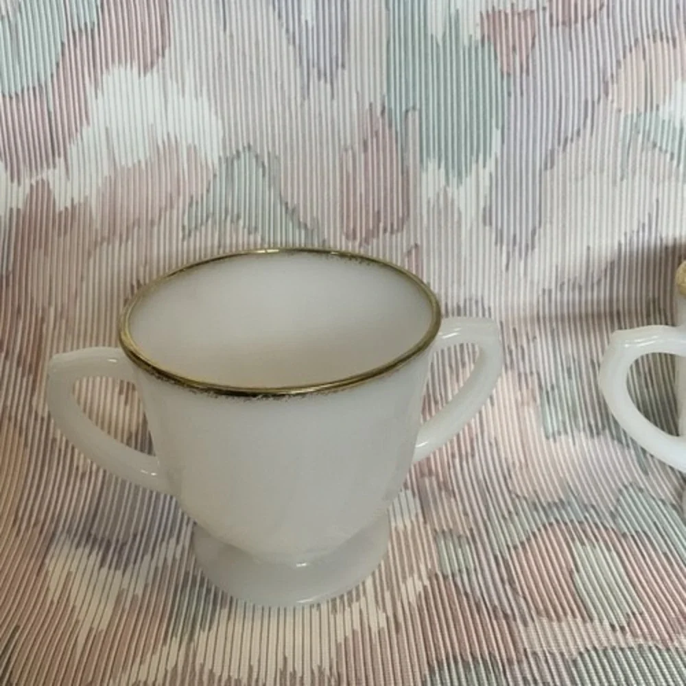 VTG Anchor Hocking White Oven Fire King Milk/Creamer &‎ Sugar Cup Set USA Glass